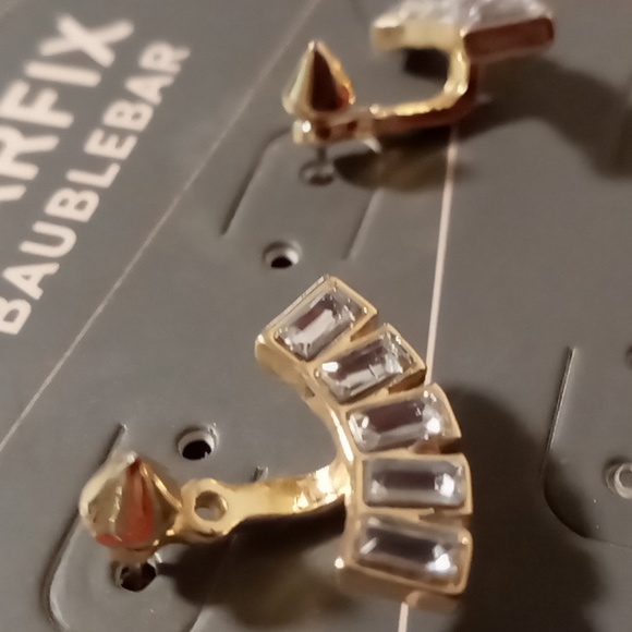 Sugar fix front to back earrings gold tone with crystals - Picture 3 of 8